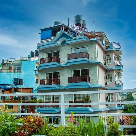 Hotel Middle Star Pokhara Exterior photo